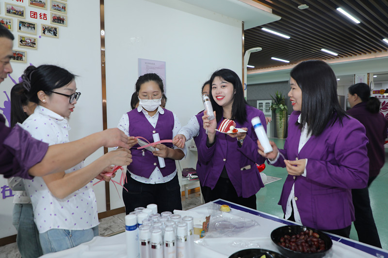 CG2A5360_副本.jpg CG2A5360_副本.jpg